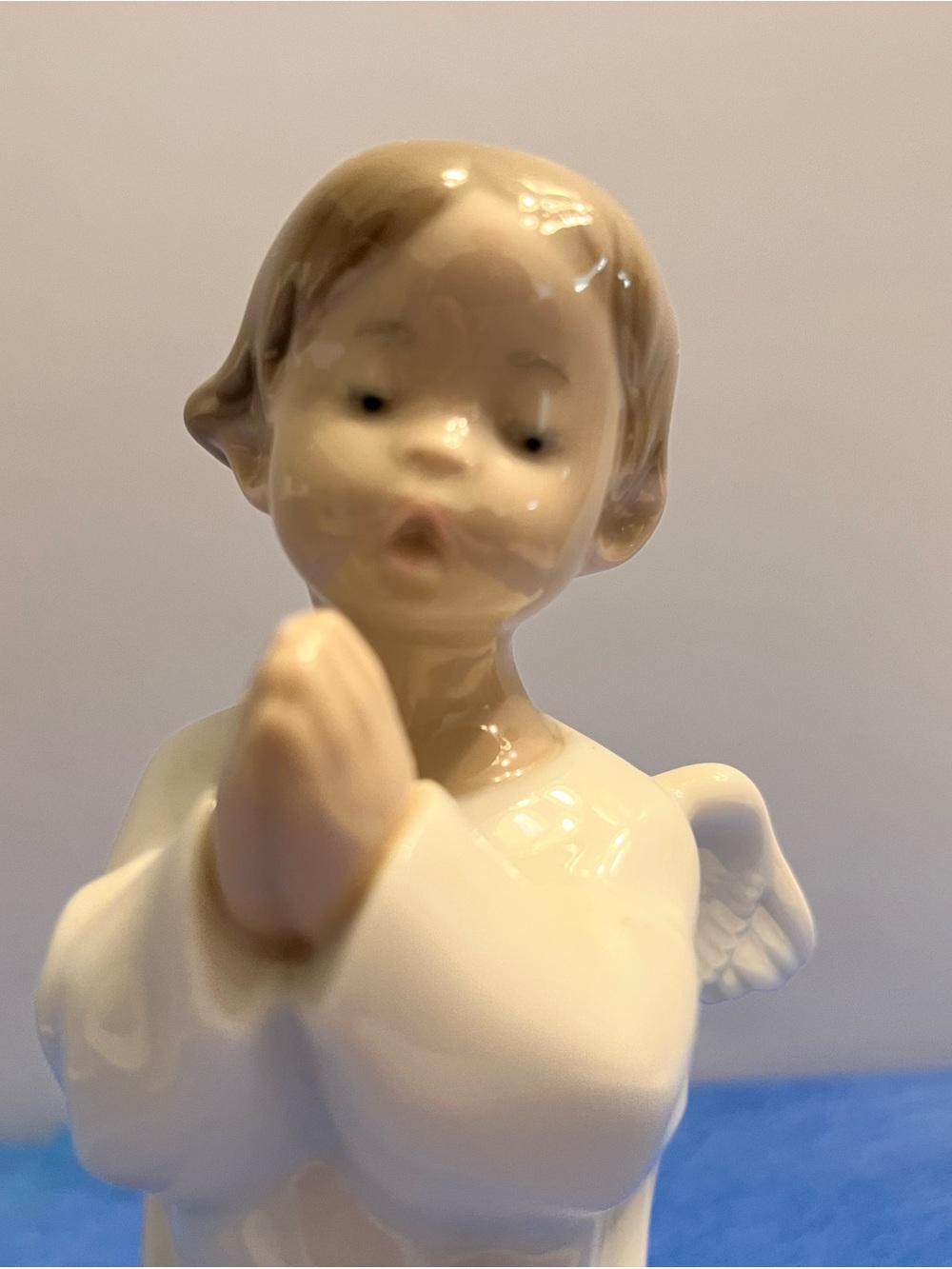 Lladro #4540 Angel praying porcelain Figurine - Cream with original box